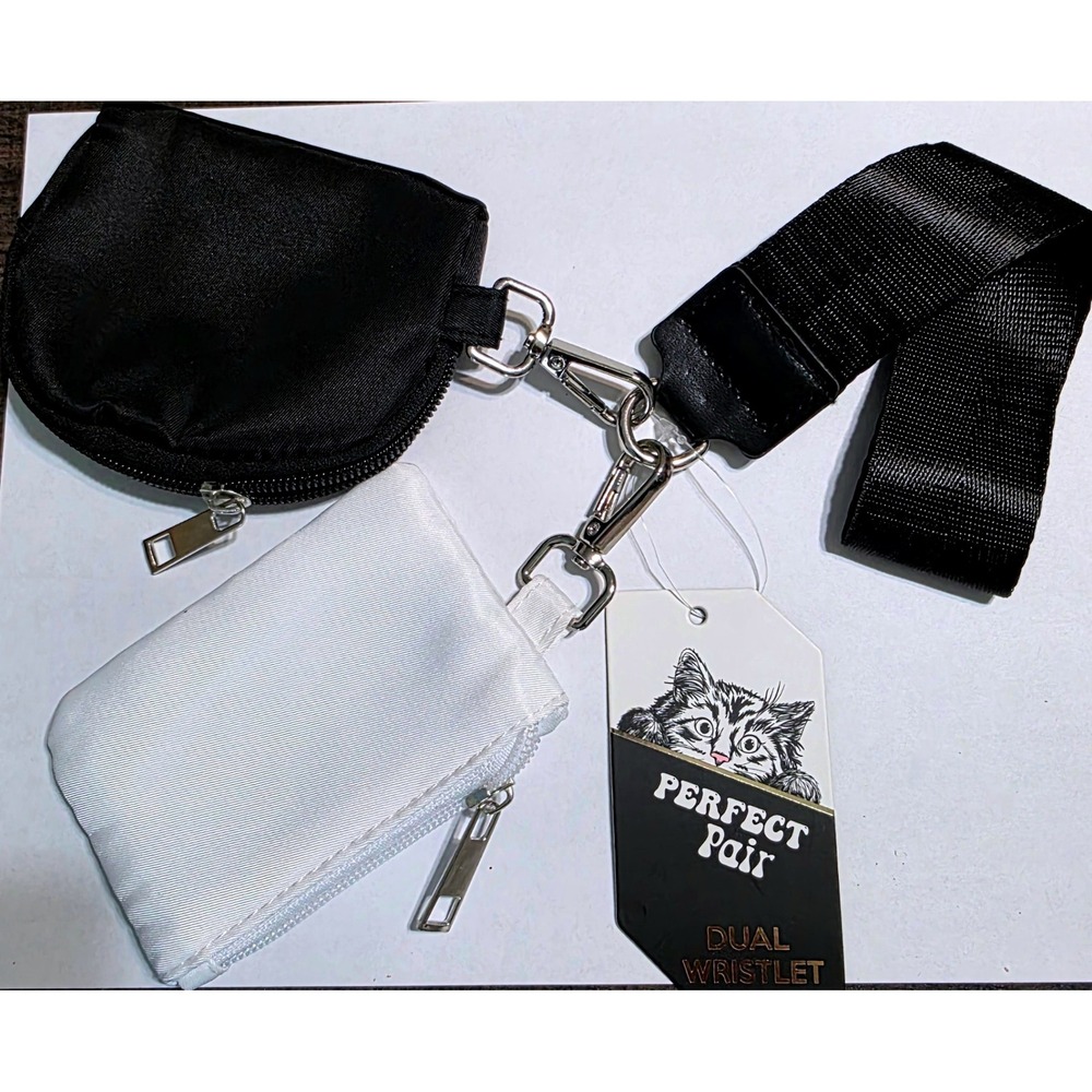 Perfect Pair Dual Wristlet Black White Nylon Zipper Pouch Set PL-WLT1308 NEW